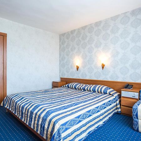 Kuban Resort & Aquapark Sunny Beach Exterior foto
